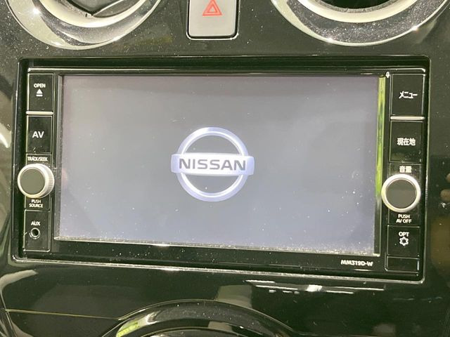 �y�����i�r�z�l�C�̏����i�r�𑕔����Ă���܂��B�i�r�̎g���₷���͂������A�I�[�f�B�I�@�\���[��!�L�����v�◷�s�͂������A�ʋ΂┃�����ȂǕ��i�̃h���C�u���y�����Ȃ�͂���