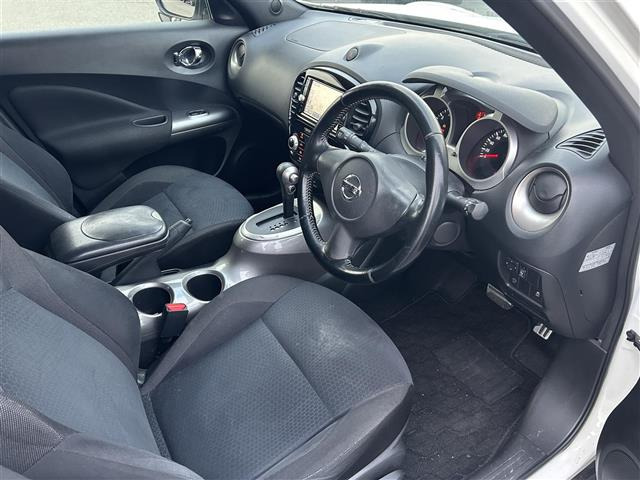 ジューク1.5 15RX アーバンセレクション