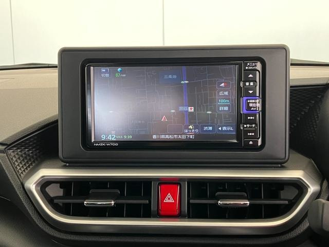 ロッキー1.0 プレミアム 4WD