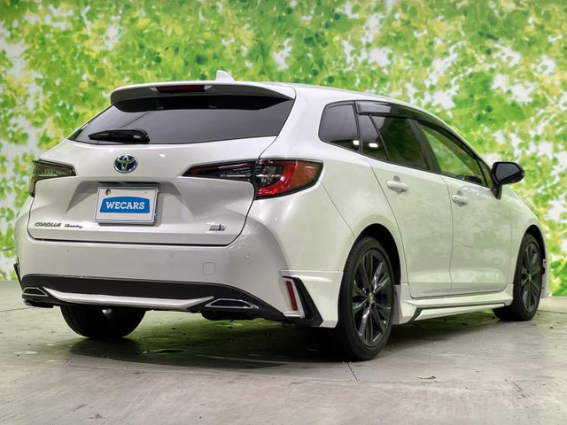 カローラツーリング1.8 ハイブリッド W×B