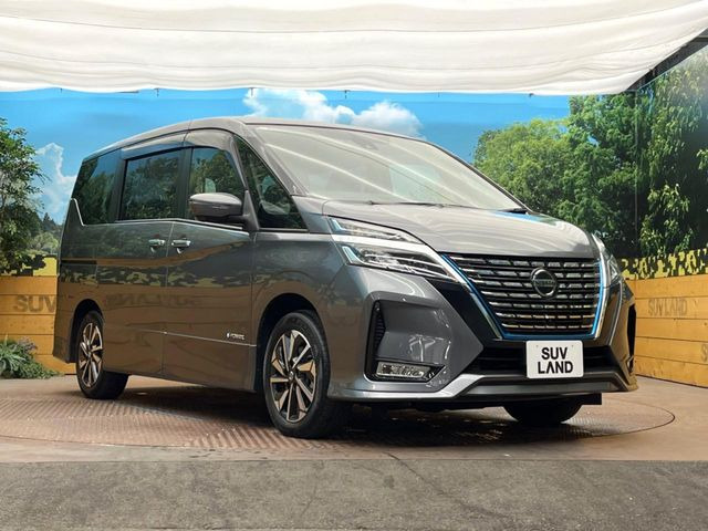 高透明度のガラス皮膜で撥水はもちろん、上質なツヤ・光沢を実現。紫外線や酸性雨から大切な愛車を保護し、色あせ・劣化を防止。「弾スプラッシュコート」、「弾プリミッサコート」からお選びいただけます。