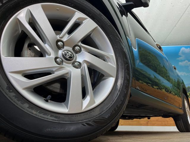 �y����16�C���`�A���~�z�C�[���z�O�ςɃ}�b�`���������A���~�z�C�[���𑕒����Ă���܂��B�e��ЊO�A���~�z�C�[����A�X�^�b�h���X�^�C�����戵�����Ă���܂��B���񂲑��k����������