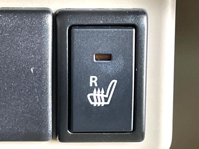 �y�V�[�g�q�[�^�[�z�������ɏd�󂷂�V�[�g�q�[�^�[!�G�A�R����葁�����܂��Ă����̂Ŋ�����̐l�����S�ł��ˁ�G�A�R���̉����͊������邩����A�Ƃ������ɂ����������߂ł��B