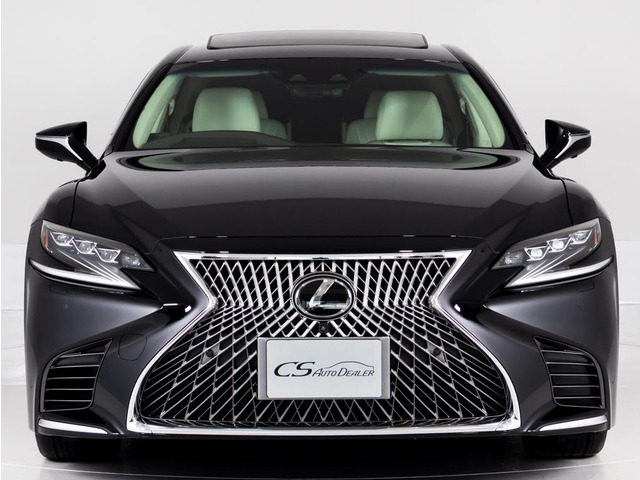 上級グレードならではのホワイトレザーシート付車両!