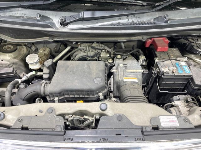 親切・丁寧な専門メカニックスタッフが応対!・車検・点検整備・事故等の修理などアフターサービスも安心。お車のカスタマイズもネクステージのサービススタッフまでご相談ください!