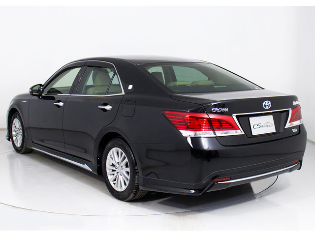 フルエアロが装着されています!お好みはいかがですか?今付いているデザイン以外にも、各ブランドのエアロを格安にてお取付け出来ます!又、エアロを外してノーマル状態にする事も出来ます!!