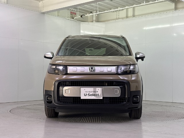 フリード1.5 e:HEV クロスター 4WD