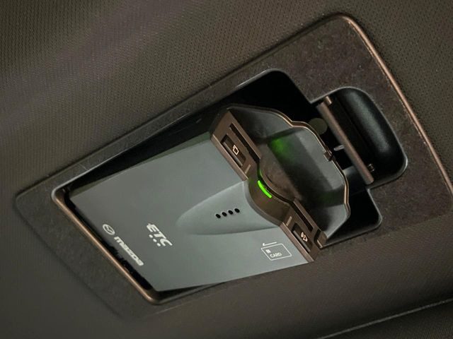 【ETC】高速道路の料金所をストレスなく通過!話題のスポットやサービスエリアに多い「スマートIC」利用時は必須のアイテムです。当店でセットアップを実施、ご納車当日からすぐにご利用いただけます!
