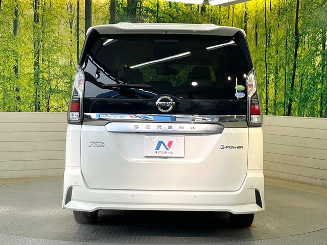 安心の最長10年・走行無制限保証(有償)をご用意。保証内容も充実はもちろん、無料点検&オイル交換や、年中無休の全国・24時間ロードサービスも付帯されておりますのでご安心下さい。