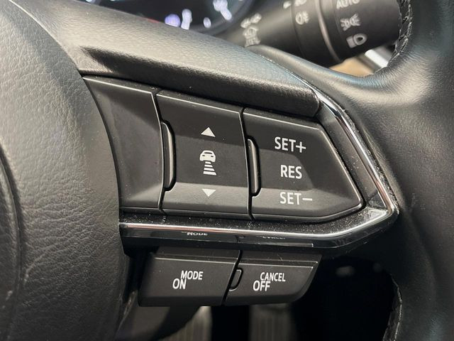 【マツダ・レーダークルーズコントロール】高速道路での長距離走行が楽に!自動で速度を保つクルーズコントロールが、衝突軽減システムと連携し、前方の車両を感知して車間を保つように速度調節してくれます!!