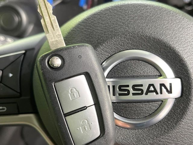 �y�C���e���W�F���g�L�[�z�J�o����|�P�b�g�ɓ��ꂽ�܂܂ł��h�A�̎{���E�������\�ȃX�}�[�g�L�[�𑕔��B�G���W���̃I���E�I�t�����J�M�����o���K�v����������Ƃ��Ă��֗��ł���