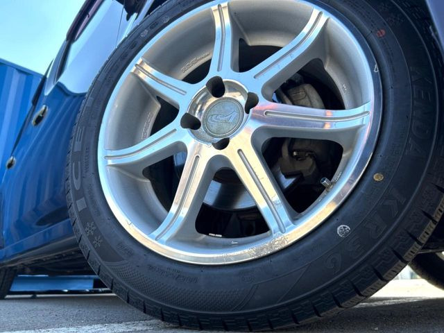 �y16�C���`�A���~�z�C�[���z�O�ςɃ}�b�`�����A���~�z�C�[���𑕒����Ă���܂��B�e��A���~�z�C�[����A�X�^�b�h���X�^�C�����戵�����Ă���܂��B���񂲑��k����������