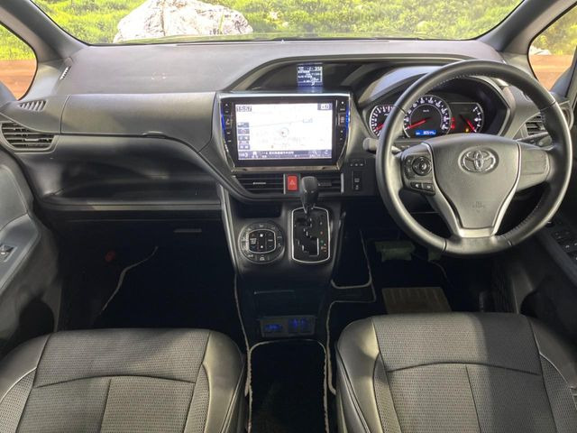 ヴォクシー2.0 ZS 煌