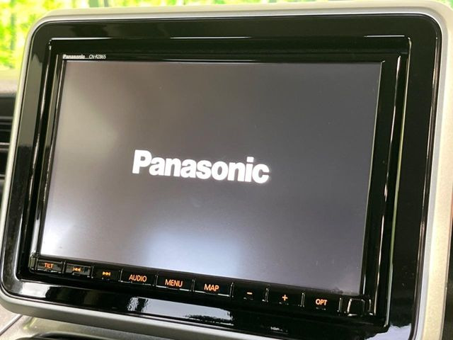 �y8�C���`�i�r�z�g���₷���i�r�ŖړI�n�܂ł�������ē����Ă���܂��B�e��I�[�f�B�I�Đ��@�\���[�����Ă���A���Ԃ̉^�]������Ɋy�����Ȃ�܂�!!