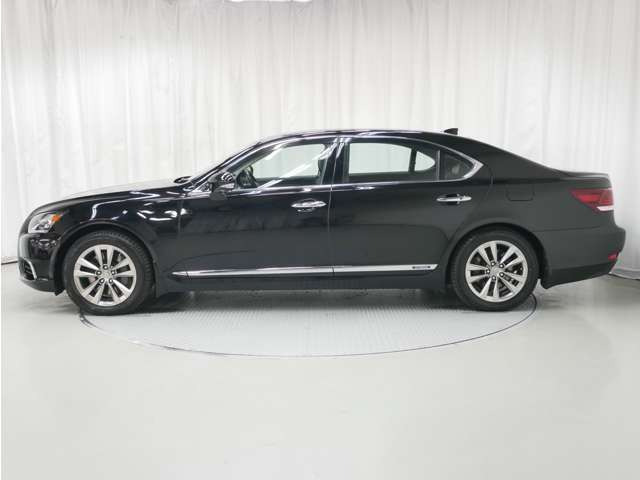 LS600hL エグゼクティブパッケージ 4WD