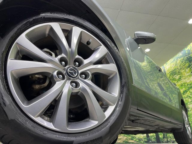 �y����18�C���`�A���~�z�C�[���z�O�ςɃ}�b�`���������A���~�z�C�[���𑕒����Ă���܂��B�e��ЊO�A���~�z�C�[����A�X�^�b�h���X�^�C�����戵�����Ă���܂��B���񂲑��k����������