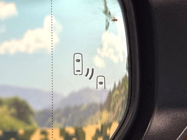 �y�u���C���h�X�|�b�g���j�^�[�z���s���A�h�A�~���[�̎��p�ɂȂ�₷���ӏ��Ɍ㑱�Ԃ��ڋ߂���ƃT�C�h�~���[�̃����Y�Ɍx����\��!�h���C�o�[�ɒ��ӊ��N�����Ă���܂��B