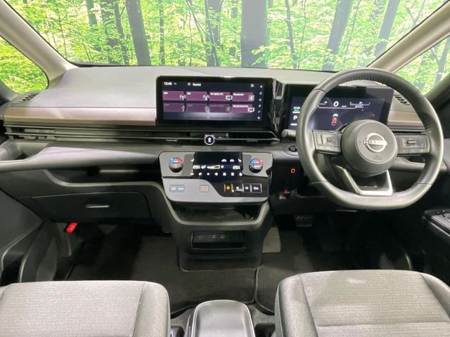 セレナ1.4 e-POWER ハイウェイスターV