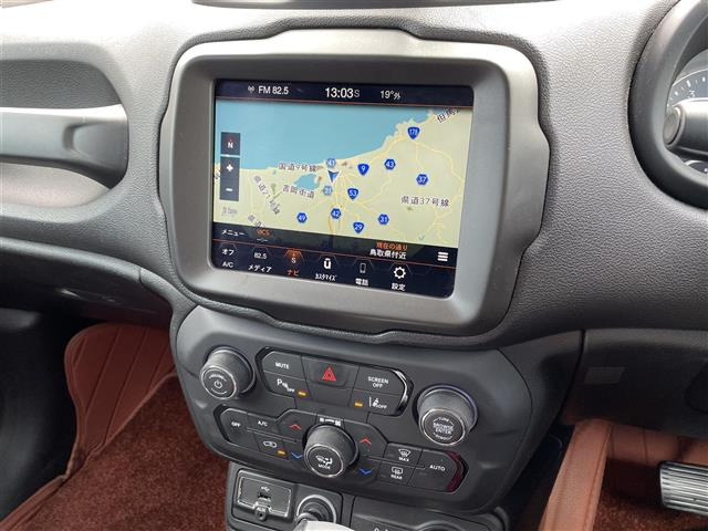 レネゲードトレイルホーク 4WD