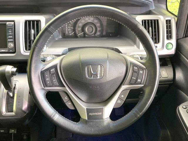 �y�����v�����X�e�A�����O�z�㎿�Ȋv���g�p���邱�ƂŁA��ɂ����������݂ƂĂ��^�]���₷���n���h���ł���