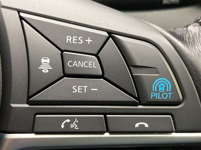 �y�v���p�C���b�g�z�������H�ł̒��������s���y��!!�a�؎��Ə��񑖍s�̃V�[���ŁA�A�N�Z���E�u���[�L�E�X�e�A�����O�������Ő��䂵�A�������^�]�̕��S���y�����Ă���܂���