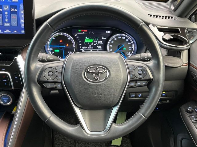 �y�����v�����X�e�A�����O�z�㎿�Ȋv���g�p���邱�ƂŁA��ɂ����������݂ƂĂ��^�]���₷���n���h���ł���