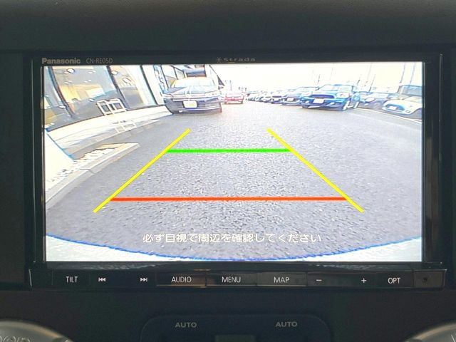 ●ガイドライン付きバックカメラ:不安な駐車もこれで安心!ガイドライン付きなので狭い箇所での駐車もラクラクです!