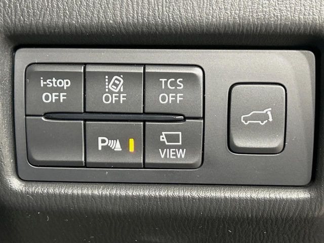 �yi-ACTIVESENSE�z���s���ɑO���̎ԗ�����F�����A�Փ˂������Ȏ��͌x��ƃu���[�L�ŏՓˉ���Ɣ�Q�y�����A�V�X�g�B�����S�Ƀh���C�u�����y���݂��������܂��B