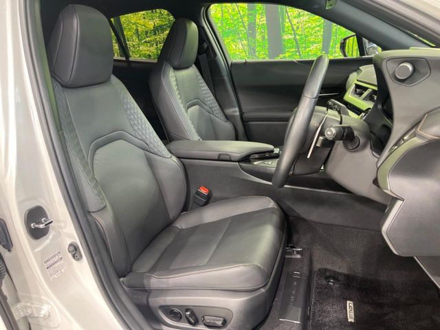 �y���烌�U�[�V�[�g�z����̂ӂ���肪�e�ՂŃ����e�i���X�����ȒP�ȁA�@�\���ɗD��鍇����v���̗p�����㎿�ȃV�[�g�ł��B����S�n���悭�A���������ӂ��S�n�ǂ��ԓ���Ԃ����o���Ă���܂��B