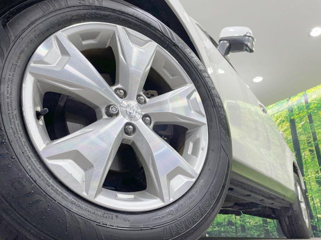 �y����17�C���`�A���~�z�C�[���z�O�ςɃ}�b�`���������A���~�z�C�[���𑕒����Ă���܂��B�e��ЊO�A���~�z�C�[����A�X�^�b�h���X�^�C�����戵�����Ă���܂��B���񂲑��k����������