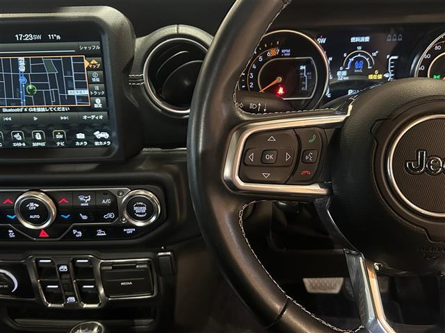 ラングラーアンリミテッド サハラ 4WD