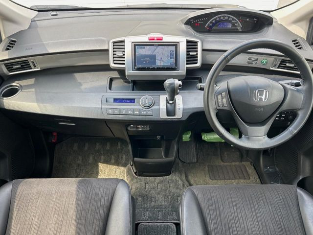 フリード1.5 G エアロ