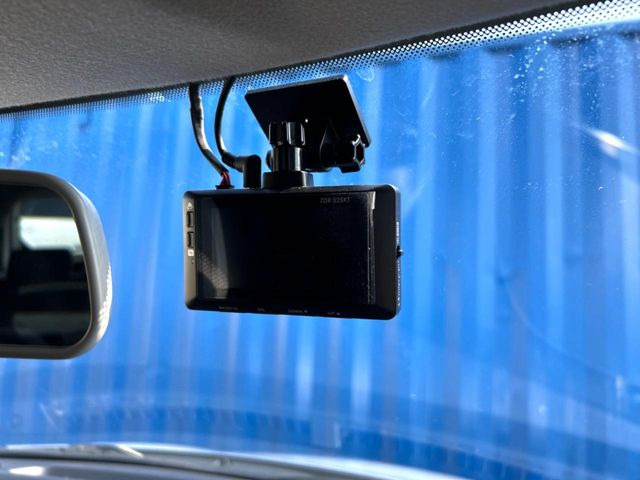 �y�h���C�u���R�[�_�[�z�h���C�u���R�[�_�[����!���s���͂������A������^�]�⎖�̂ɑ��������ہA�f���ŋL�^���A����̃��X�N�ɔ����܂��B���L�^�pSD�J�[�h�͂��q�l�����g�ł��������������K�v������܂��B