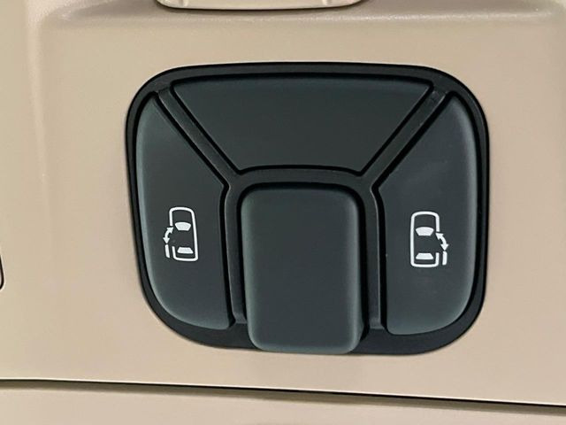 �y�����p���[�X���C�h�h�A�z�X�}�[�g�L�[��^�]�Ȃ̃X�C�b�`�Ō�ȗ����X���C�h�h�A�̊J���\���d��������͂����ăh�A���J����K�v�������A�����Ȃ��q�l�ł��ȒP�ɊJ���߂ł����K�ł���