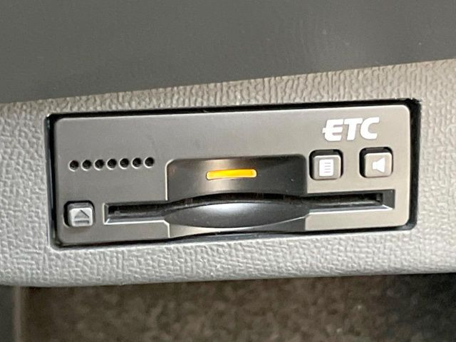 【ETC】高速道路の料金所をストレスなく通過!話題のスポットやサービスエリアに多い「スマートIC」利用時は必須のアイテムです。当店でセットアップを実施、ご納車当日からすぐにご利用いただけます!