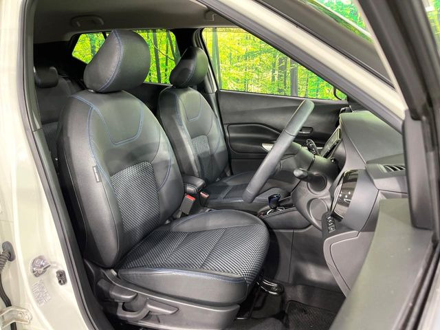 【シートヒーター】寒い日に重宝するシートヒーター!エアコンより早く温まってくれるので寒がりの人も安心ですね♪エアコンの温風は乾燥するから苦手、という方にもをおすすめです。