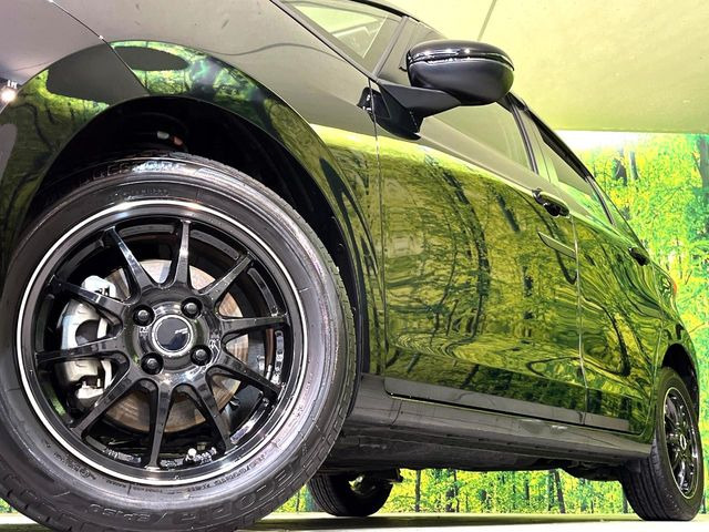 �y15�C���`�A���~�z�C�[���z�O�ςɃ}�b�`�����A���~�z�C�[���𑕒����Ă���܂��B�e��A���~�z�C�[����A�X�^�b�h���X�^�C�����戵�����Ă���܂��B���񂲑��k����������