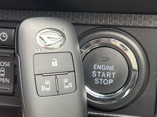 �y�L�[�t���[�V�X�e���z�J�o����|�P�b�g�ɓ��ꂽ�܂܂ł��h�A�̎{���E�������\�ȃX�}�[�g�L�[�𑕔��B�G���W���̃I���E�I�t�����J�M�����o���K�v����������Ƃ��Ă��֗��ł���