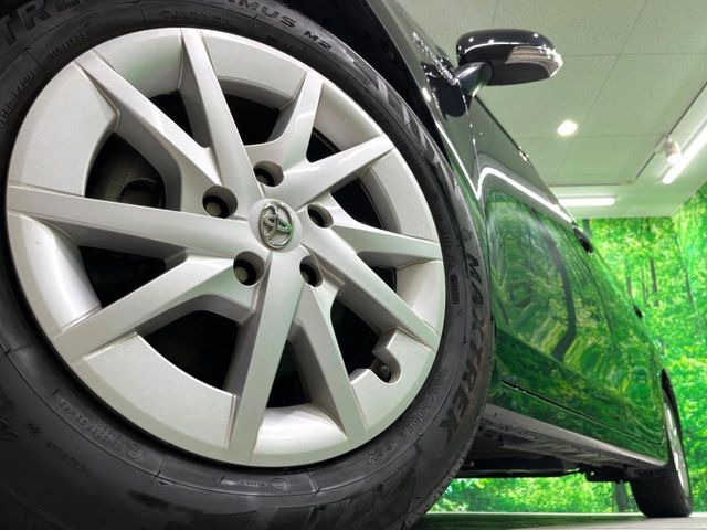 �y����16�C���`�A���~�z�C�[���z�����I�v�V�����z�C�[���𑕒��B���s���\�̌���ɉ����A�O�ς����X�^�C���b�V���ɂȂ��Ă��܂��B