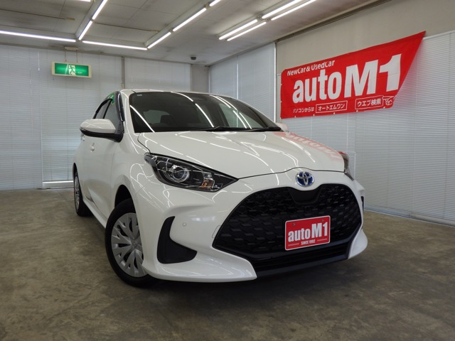 ヤリス1.5 ハイブリッド X E-Four 4WD