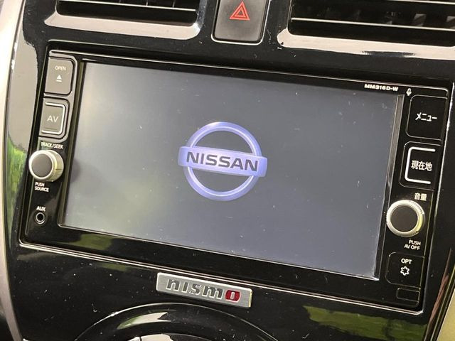 �y�����i�r�z�l�C�̏����i�r�𑕔����Ă���܂��B�i�r�̎g���₷���͂������A�I�[�f�B�I�@�\���[��!�L�����v�◷�s�͂������A�ʋ΂┃�����ȂǕ��i�̃h���C�u���y�����Ȃ�͂���