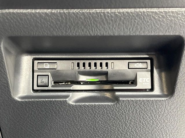 【ETC】高速道路の料金所をストレスなく通過!話題のスポットやサービスエリアに多い「スマートIC」利用時は必須のアイテムです。当店でセットアップを実施、ご納車当日からすぐにご利用いただけます!