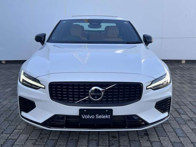 S60リチャージ PHEV T6 AWD アルティメット 4WD