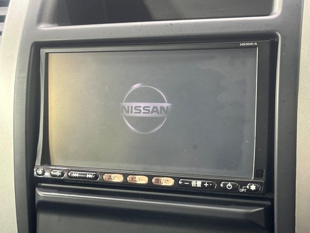 �y�����i�r�z�l�C�̏����i�r�𑕔����Ă���܂��B�i�r�̎g���₷���͂������A�I�[�f�B�I�@�\���[��!�L�����v�◷�s�͂������A�ʋ΂┃�����ȂǕ��i�̃h���C�u���y�����Ȃ�͂���