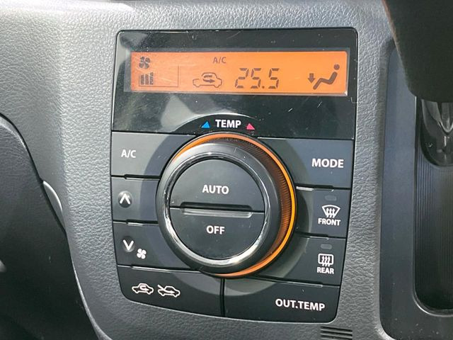 �y�I�[�g�G�A�R���z��x���D�݂̉��x�ɐݒ肷��΁A�ԓ��̉��x�����m�����ʂ≷�x�������Œ����B����&hellip;����&hellip;�Ɖ��x���X�C�b�`���������K�v�͂���܂���B���K�Ȏԓ���Ԃɂ͕K�{�̋@�\�ł��ˁ�