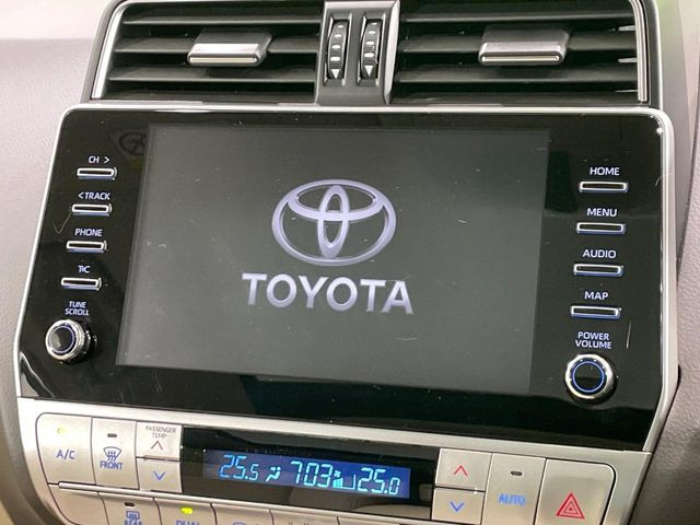 �y���ʃi�r�z�l�C�̑�^9�C���`�i�r�𑕔��B���݊��̂�����ʂ̓C���p�N�g��!�i�r���p���̃}�b�v�\���͌��₷���A�e���r��DVD�͗Տꊴ���A�b�v!�����̃h���C�u���O�b�Ɗy�����Ȃ�܂���