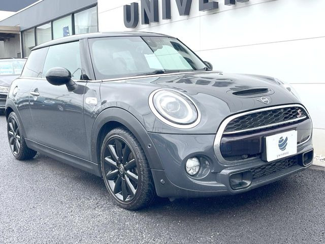 �������t�т̕ۏ؂̑��A���S�̍Œ�3�N�E���s�������ۏ�(�L��)�����p�ӁB�A���Ԃ����S���Ă��y���݂���������l�A�ۏؓ��e���[���͂������A�����_��&�I�C�������⃍�[�h�T�[�r�X���t�т��Ă���܂��B