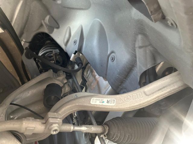 下回りがきれいなうちに、防錆加工の施工がオススメ。降雪地域はもちろん、沿岸部にお住いの方や、趣味でマリン・ウィンタースポーツをされる方にご好評いただいております。