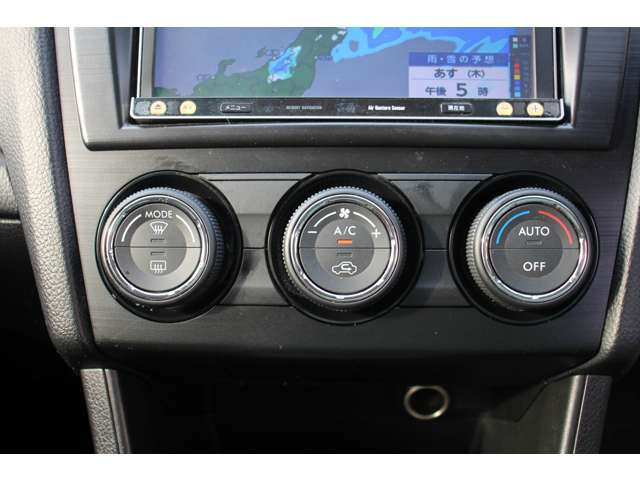 �I�[�g�G�A�R��