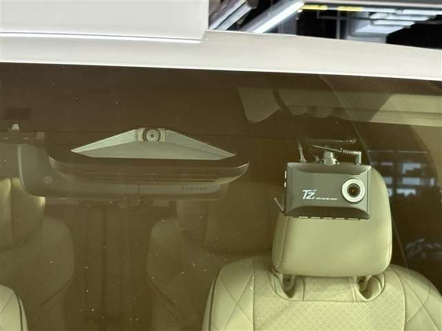 アルファードハイブリッド 2.5 エグゼクティブ ラウンジ E-Four 4WD